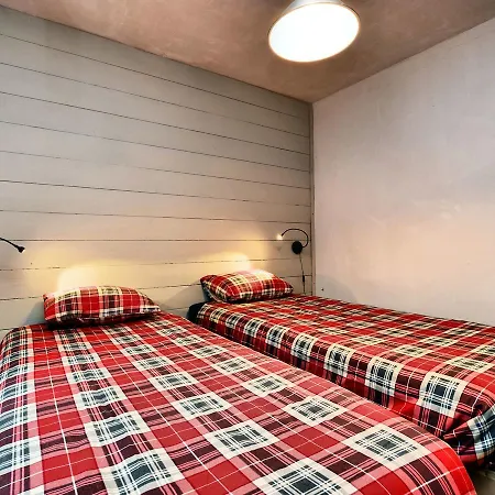 Alpehytte Cozy Chalet In Ponts With Garden